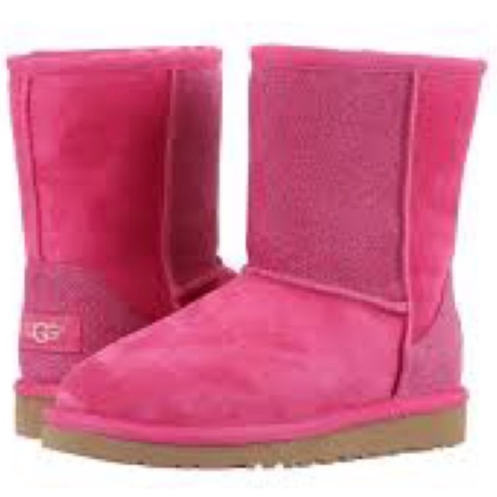 8 women’s or 6 big girl Ugg pink Serein sparkly short boots